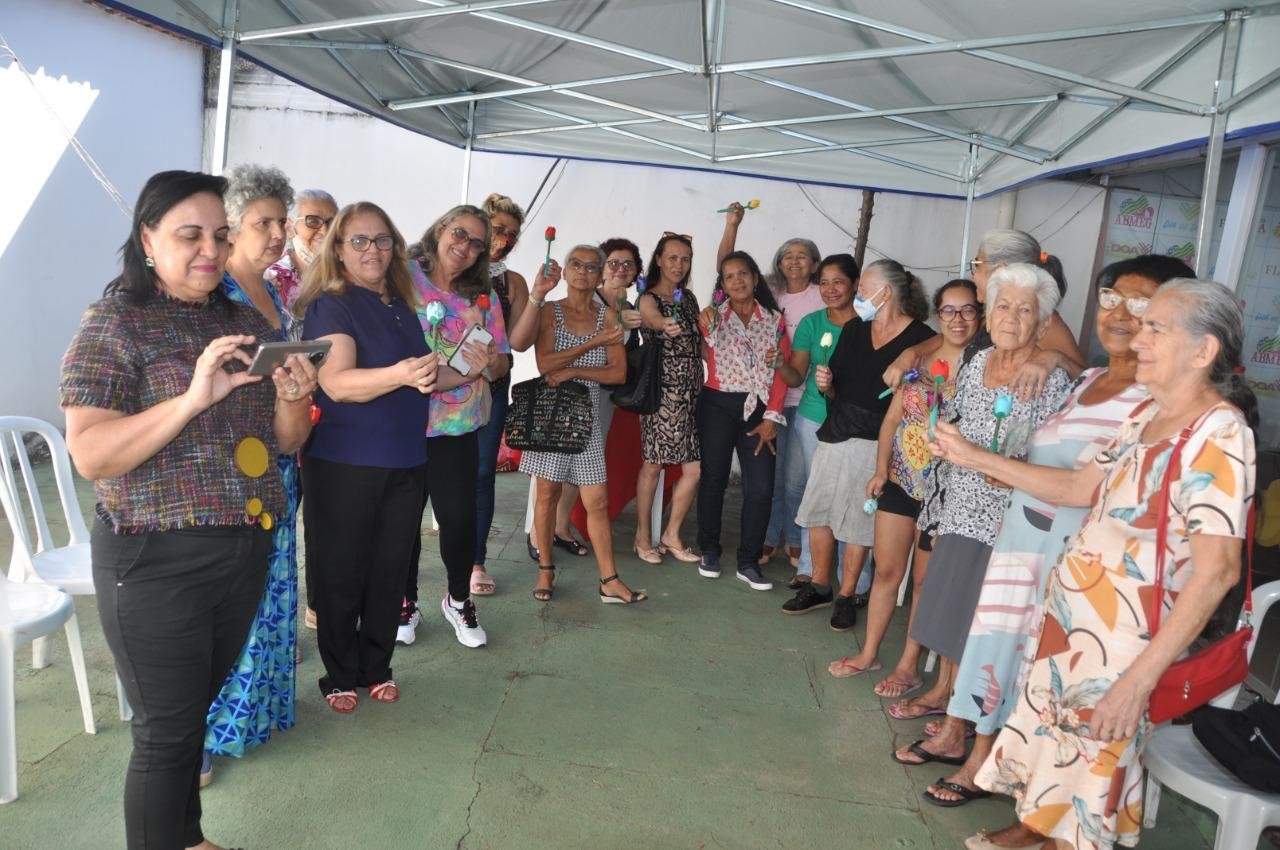 Roda de conversa com mulheres atendidas pela ABMEG